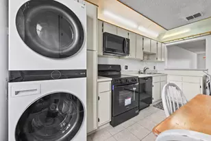 1464 NW 97th Terrace, Hollywood, FL 33024 - Photo 10