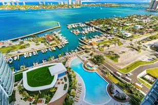 220 Lake Shore Dr, West Palm Beach, FL 33403 - Photo 2