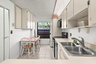 1464 NW 97th Terrace, Hollywood, FL 33024 - Photo 8