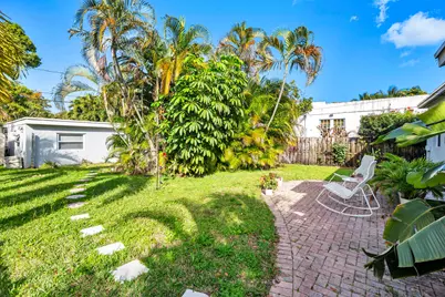 1013 Upland Road, West Palm Beach, FL 33401 - Photo 16
