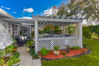 7886 SE Trenton Avenue, Hobe Sound, FL 33455 - Photo 16