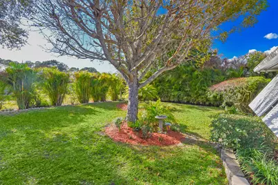 7886 SE Trenton Avenue, Hobe Sound, FL 33455 - Photo 8