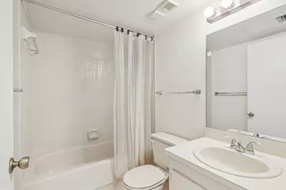 3178 Via Poinciana #305, Lake Worth, FL 33467 - Photo 18