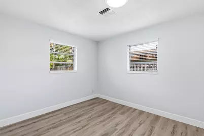 749 NW 36 St Street, Oakland Park, FL 33309 - Photo 14