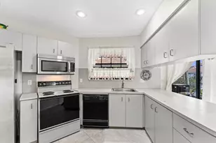 8638 Eagle Run Dr, Boca Raton, FL 33434 - Photo 8