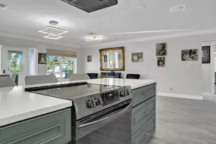 733 SE 10th Ave, Deerfield Beach, FL 33441 - Photo 10