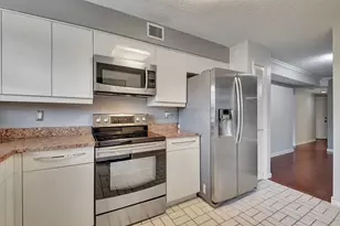 17396 Boca Club Blvd, Boca Raton, FL 33487 - Photo 6