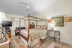 445 NW Sherry Ln, Port Saint Lucie, FL 34986 - Photo 8