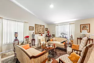 445 NW Sherry Ln, Port Saint Lucie, FL 34986 - Photo 4