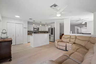 324 SE Bloxham Way, Stuart, FL 34997 - Photo 8
