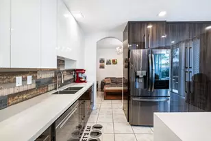 8741 NW 110th Ave, Doral, FL 33178 - Photo 18