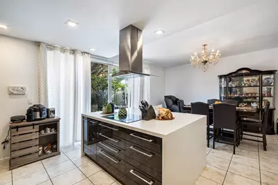 8741 NW 110th Avenue, Doral, FL 33178 - Photo 20