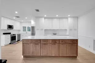 744 Peachtree Ln, Boca Raton, FL 33486 - Photo 10