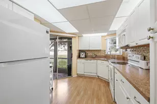 3755 Via Poinciana, Lake Worth, FL 33467 - Photo 8