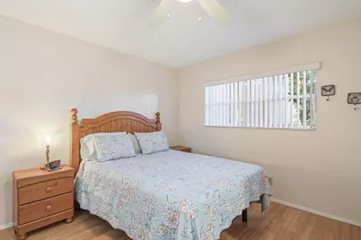 3755 Via Poinciana #106, Lake Worth, FL 33467 - Photo 16