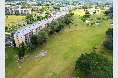 3755 Via Poinciana #106, Lake Worth, FL 33467 - Photo 30