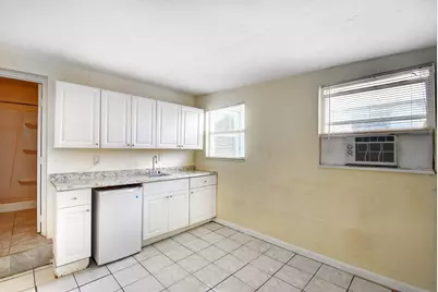 1109 S E Street, Lake Worth Beach, FL 33460 - Photo 10