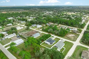 9225 103rd Ct, Vero Beach, FL 32967 - Photo 4