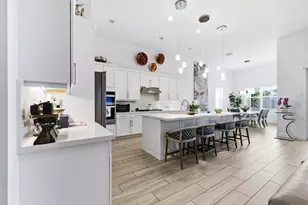 9921 Regency Wy, Palm Beach Gardens, FL 33412 - Photo 6