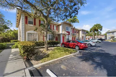 687 NW 42nd Avenue, Plantation, FL 33317 - Photo 2