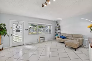 290 Oakridge Q, Deerfield Beach, FL 33442 - Photo 8