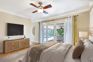 1104 NE 4th Dr, Deerfield Beach, FL 33441 - Photo 16