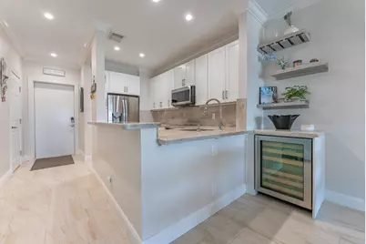 318 N Lake Drive, Lantana, FL 33462 - Photo 12