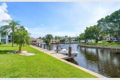 6100 NE 7th Avenue #21, Boca Raton, FL 33487 - Photo 2