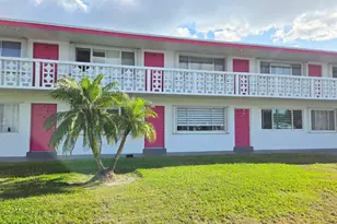 2180 Lake Osborne Dr, Lake Worth Beach, FL 33461 - Photo 2