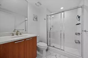 2650 Lake Shore Dr, West Palm Beach, FL 33404 - Photo 12