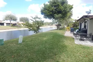 6229 Lakemont Cir, Greenacres, FL 33463 - Photo 4