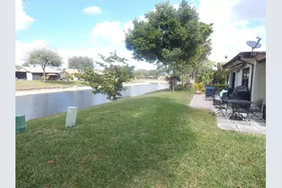 6229 Lakemont Circle, Greenacres, FL 33463 - Photo 6