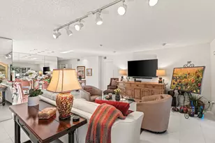 7 Stratford Dr, Boynton Beach, FL 33436 - Photo 12