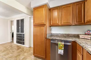 1042 SW 23rd Ave, Boynton Beach, FL 33426 - Photo 16