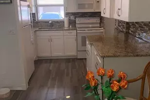 2845 Crosley Dr W, West Palm Beach, FL 33415 - Photo 4