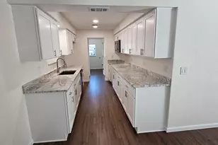 2655 53rd Ave, Vero Beach, FL 32966 - Photo 2