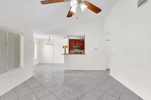 815 W Boynton Beach Blvd, Boynton Beach, FL 33426 - Photo 8