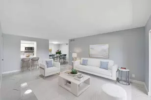 9960 Pineapple Tree Dr, Boynton Beach, FL 33436 - Photo 2