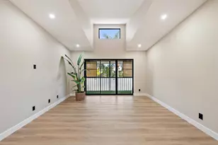 1009 Green Pine Blvd, West Palm Beach, FL 33409 - Photo 4