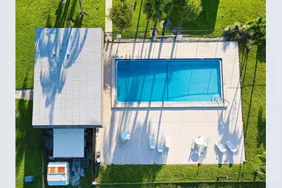 4702 Waterview Circle, Palm Springs, FL 33461 - Photo 36