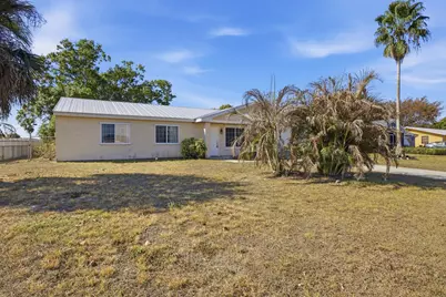 402 SW Eastport Circle, Port Saint Lucie, FL 34953 - Photo 40