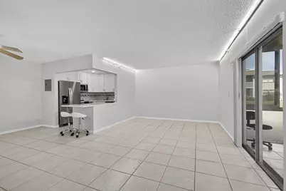 116 Oxford 200, West Palm Beach, FL 33417 - Photo 6