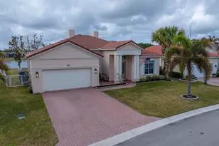 625 SW Long Key Ct, Port Saint Lucie, FL 34986 - Photo 1