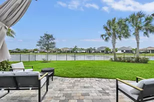 479 SE Vallarta Dr, Port Saint Lucie, FL 34984 - Photo 6