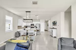 479 SE Vallarta Dr, Port Saint Lucie, FL 34984 - Photo 18