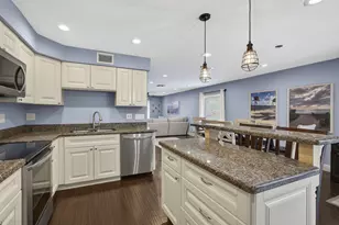 326 Sandtree Dr, West Palm Beach, FL 33403 - Photo 10