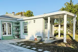 810 Franklin Rd, West Palm Beach, FL 33405 - Photo 12