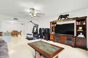 1962 NE 6th St, Deerfield Beach, FL 33441 - Photo 2