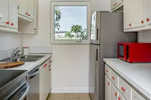 310 Main Blvd, Boynton Beach, FL 33435 - Photo 6