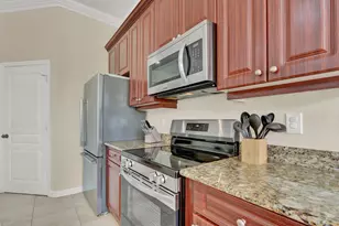 10755 SW Waterway Ln, Port Saint Lucie, FL 34987 - Photo 16